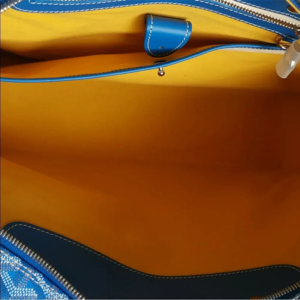 Auth Goyard Ambassede MM in **Rare** Light Blue - Picture 10 of 12